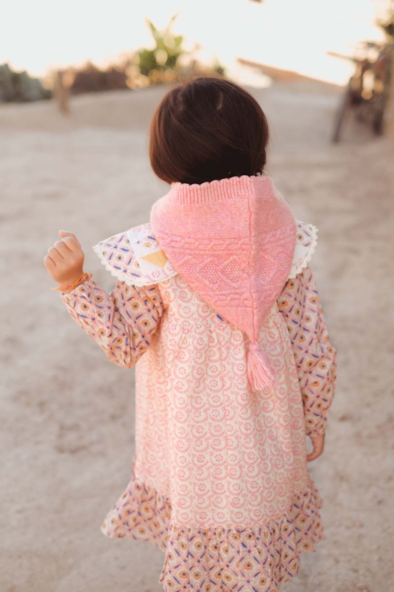 fille-cagoule-aliouki-pink