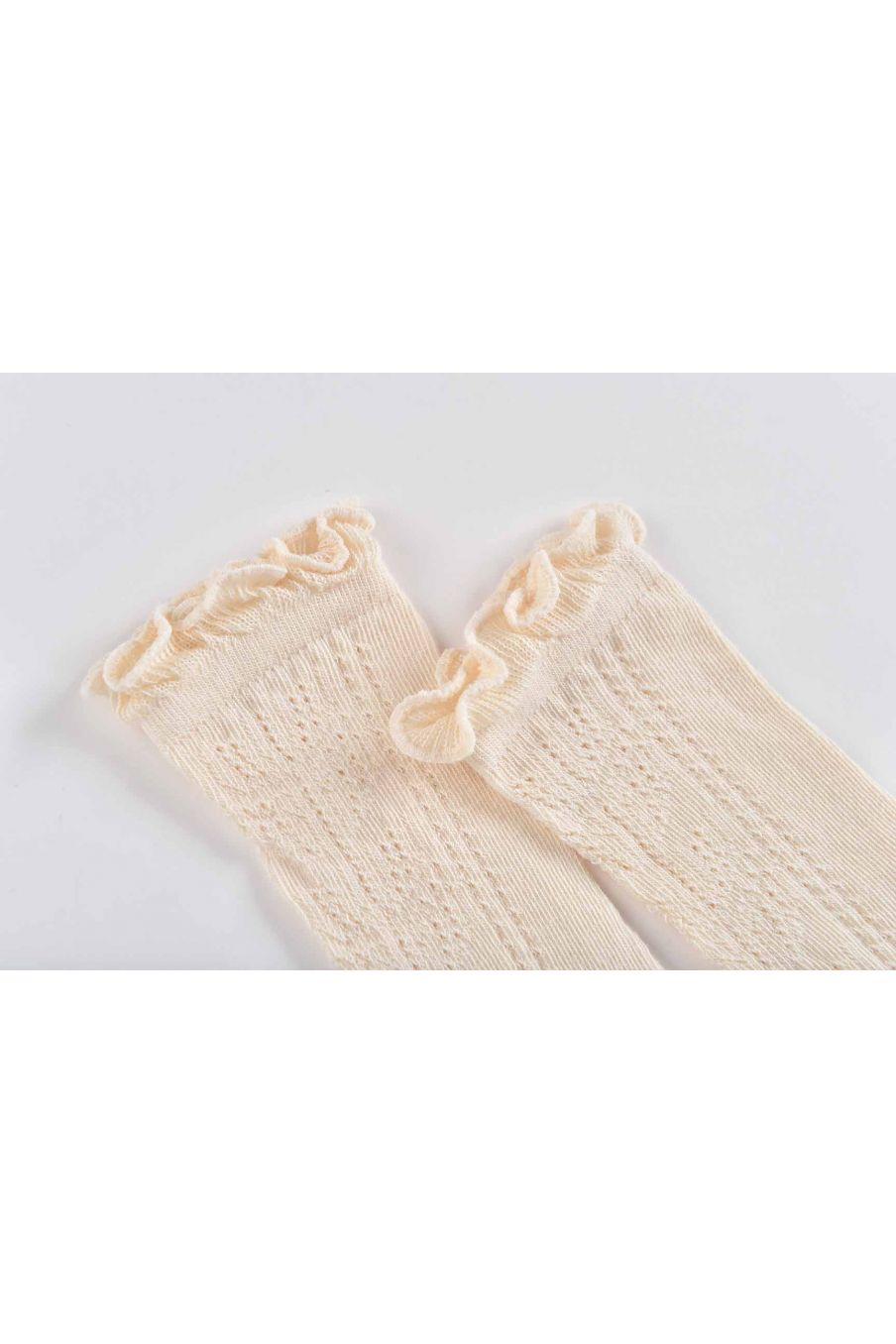 bebe-fille-chaussettes-carie-cream