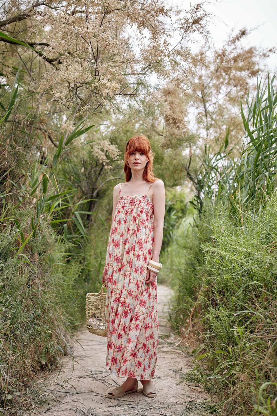 femme-robe-marcelina-raspberry-flowers